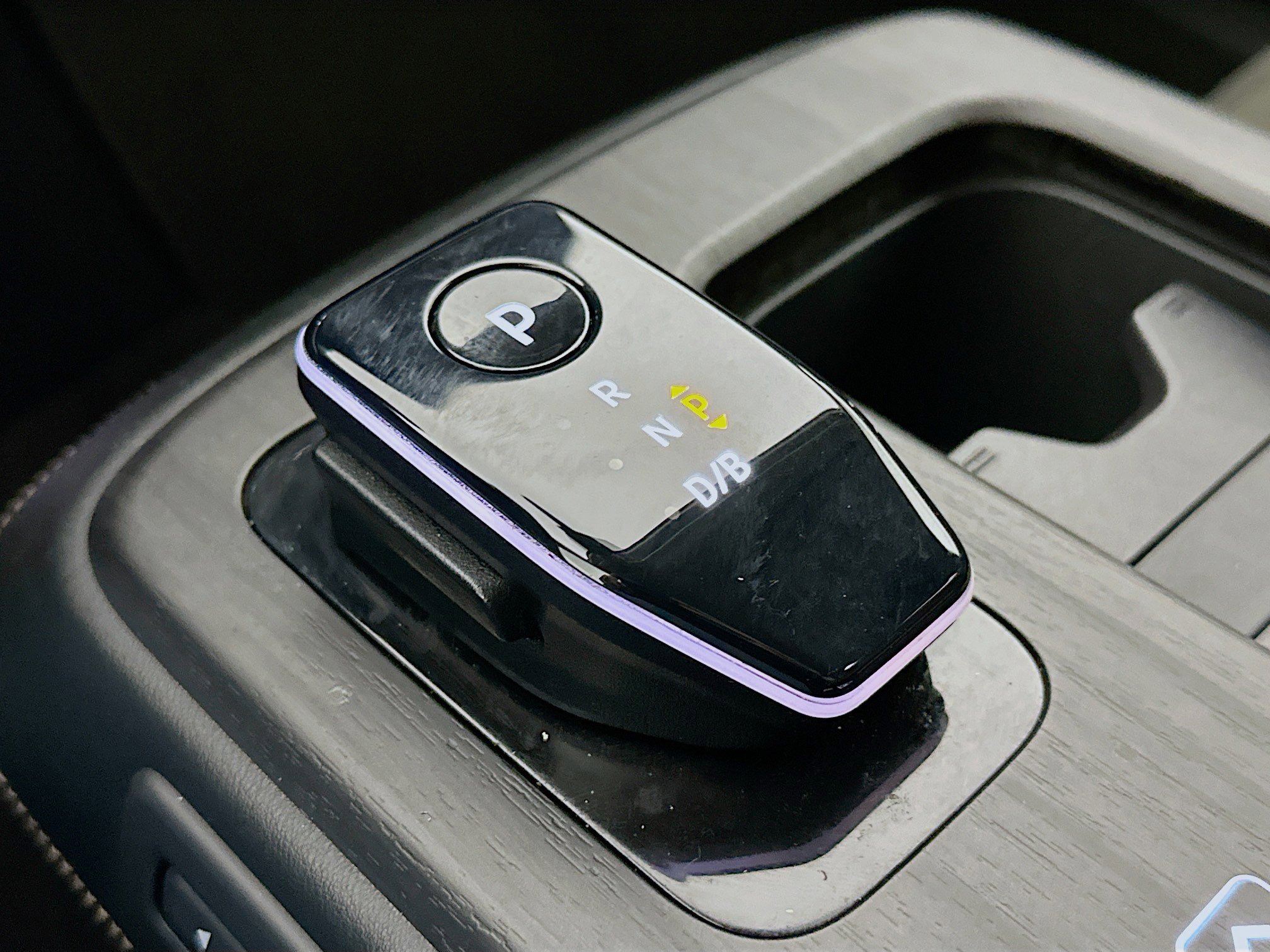 Used 2023 Nissan Ariya FWD image 25