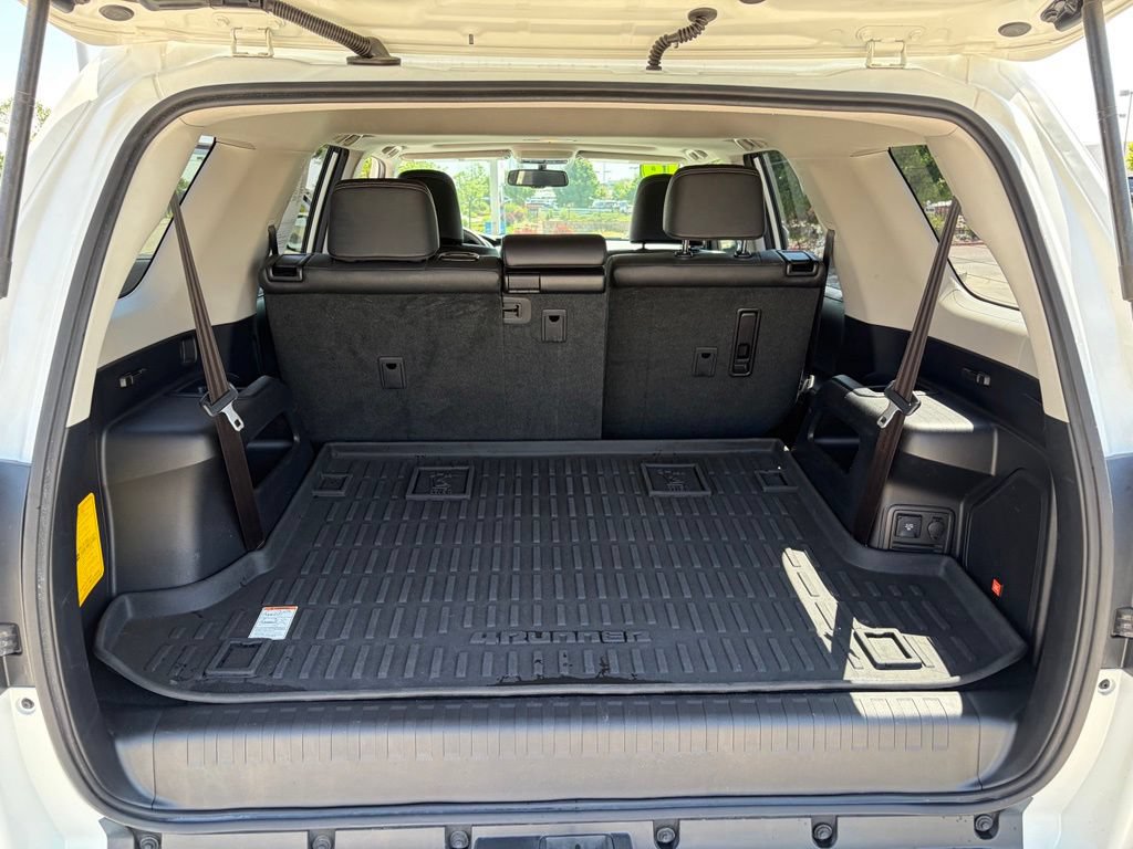 Used 2018 Toyota 4Runner Limited AWD/4WD image 15