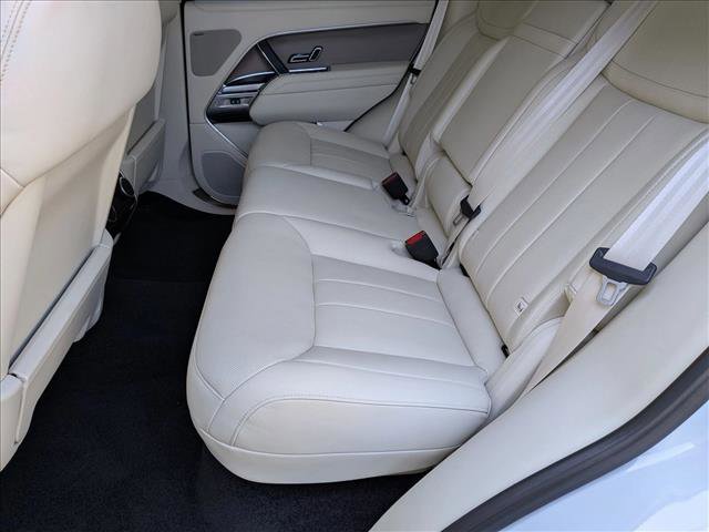 Used 2023 Land Rover Range Rover SE image 20