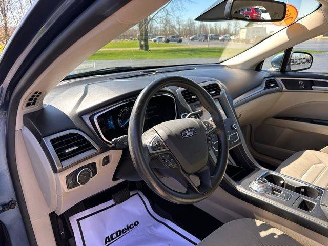 Used 2019 Ford Fusion SE AWD/4WD image 16