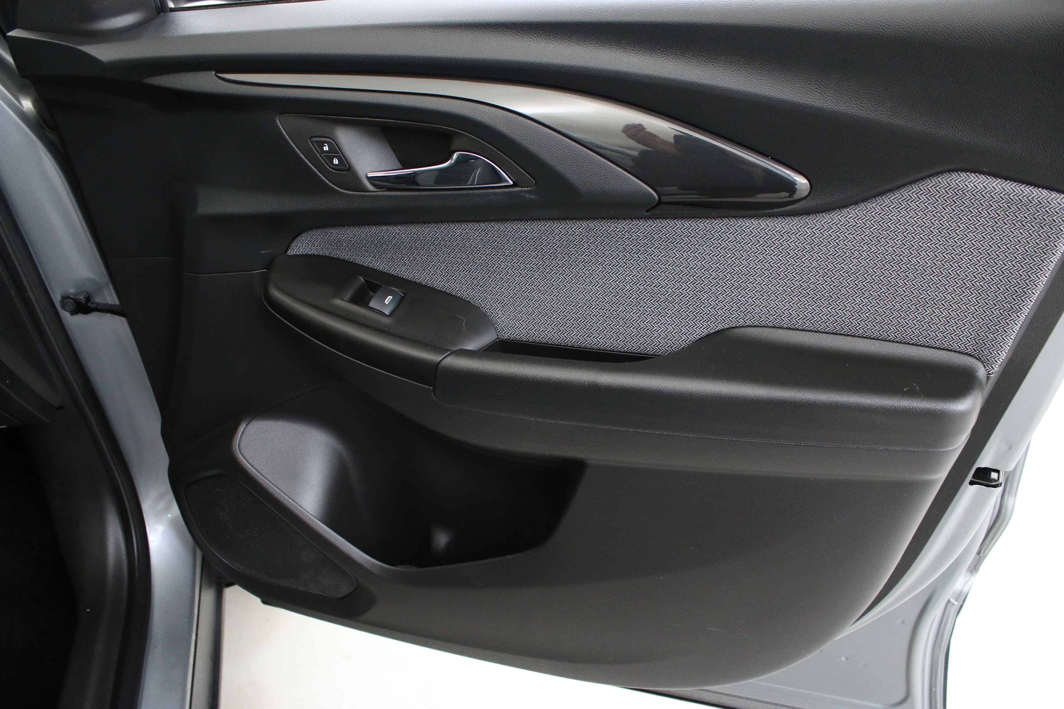 Used 2023 Chevrolet TrailBlazer LT image 47