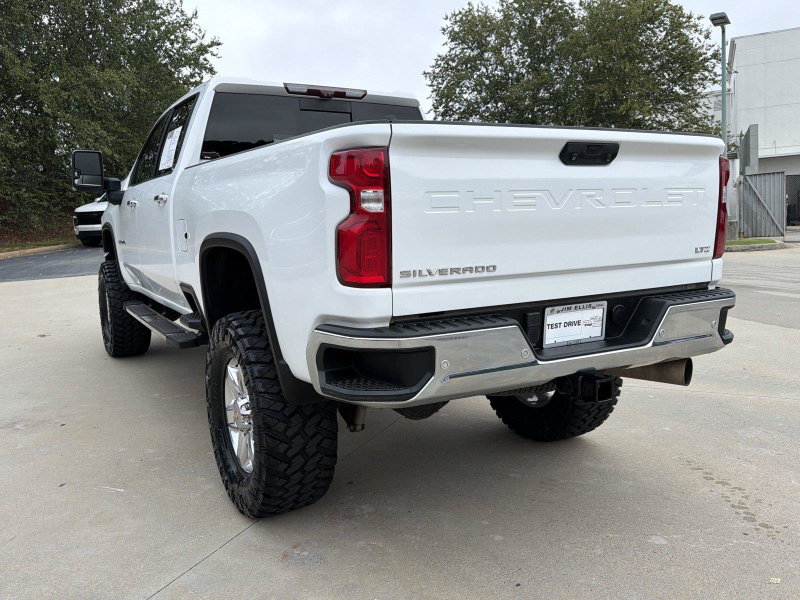 Used 2020 Chevrolet Silverado 2500 LTZ w/ LTZ Premium Package AWD/4WD image 4