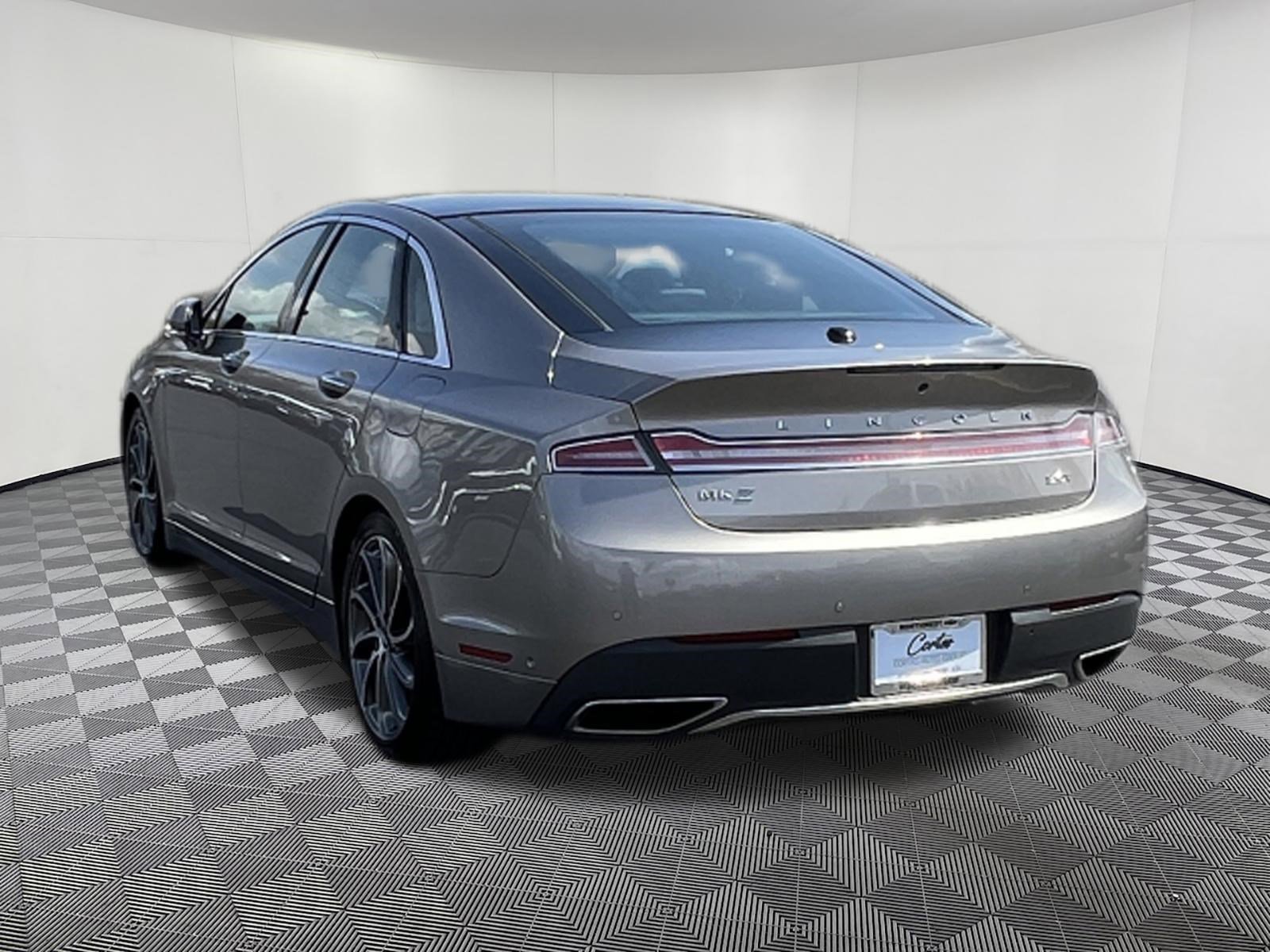 Used 2020 Lincoln MKZ Reserve w/ Luxury Package FWD image 4