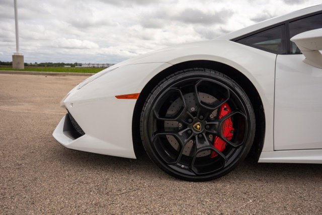 Used 2015 Lamborghini Huracan LP 610-4 AWD/4WD image 12