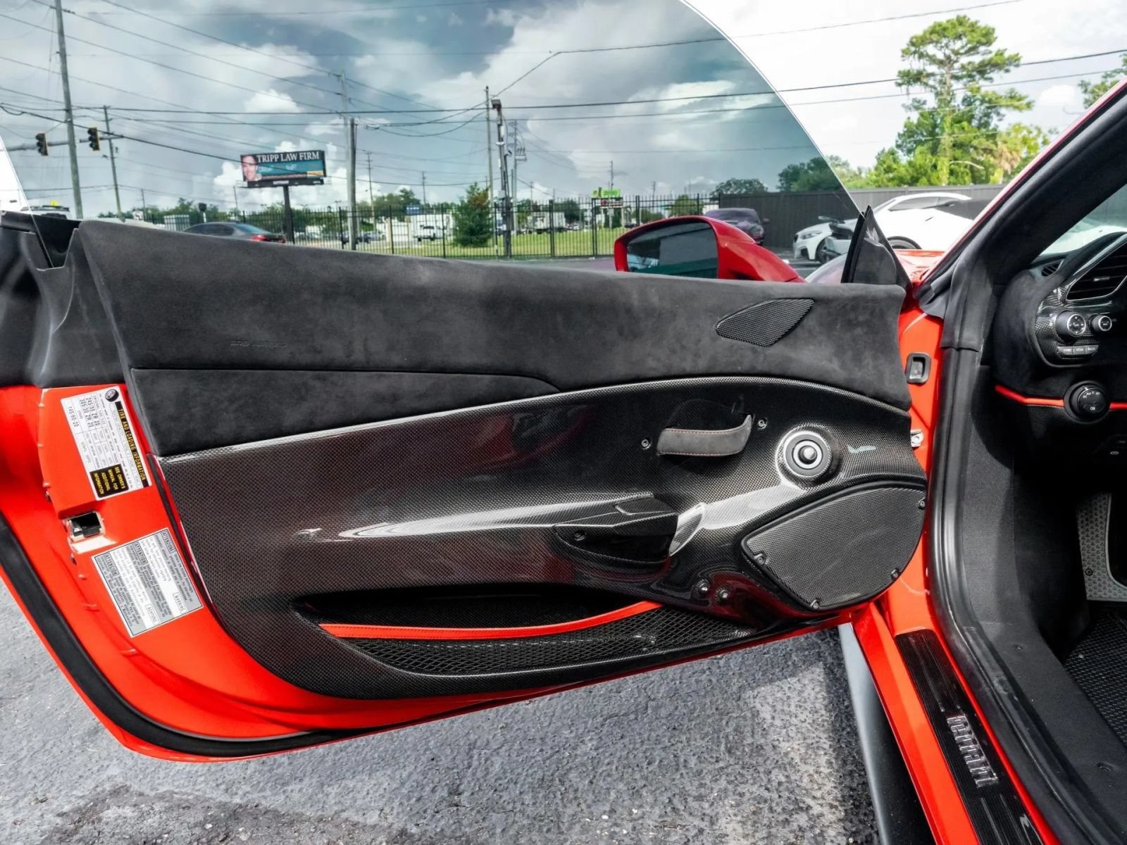 Used 2019 Ferrari 488 Pista Coupe RWD image 44