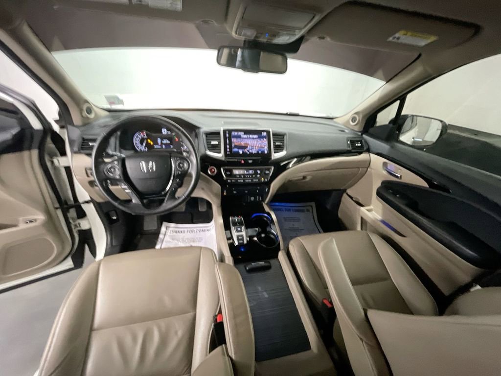 Used 2017 Honda Pilot Touring image 21