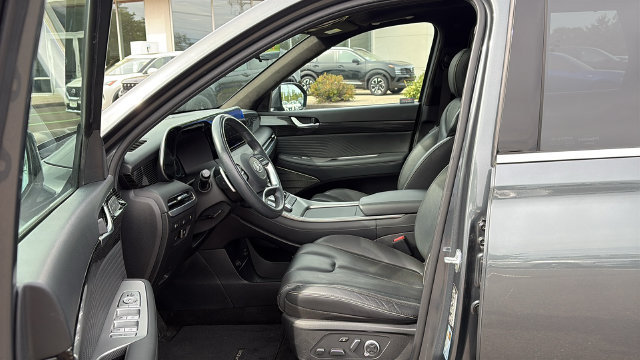 Used 2023 Hyundai Palisade Calligraphy AWD/4WD image 10