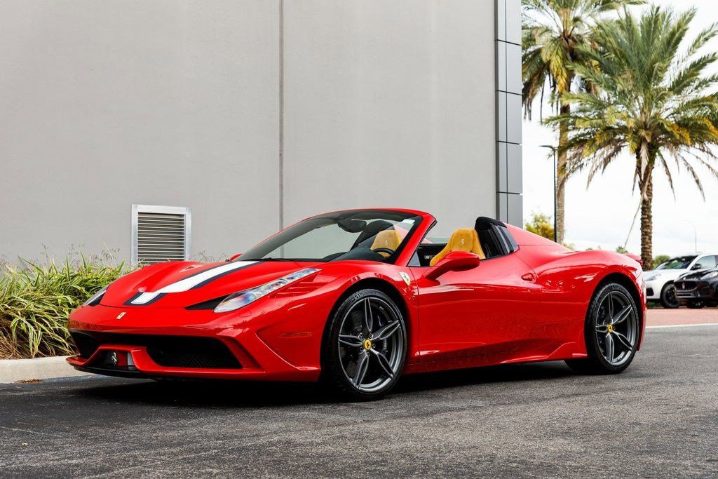 Used 2015 Ferrari 458 Speciale A image 2