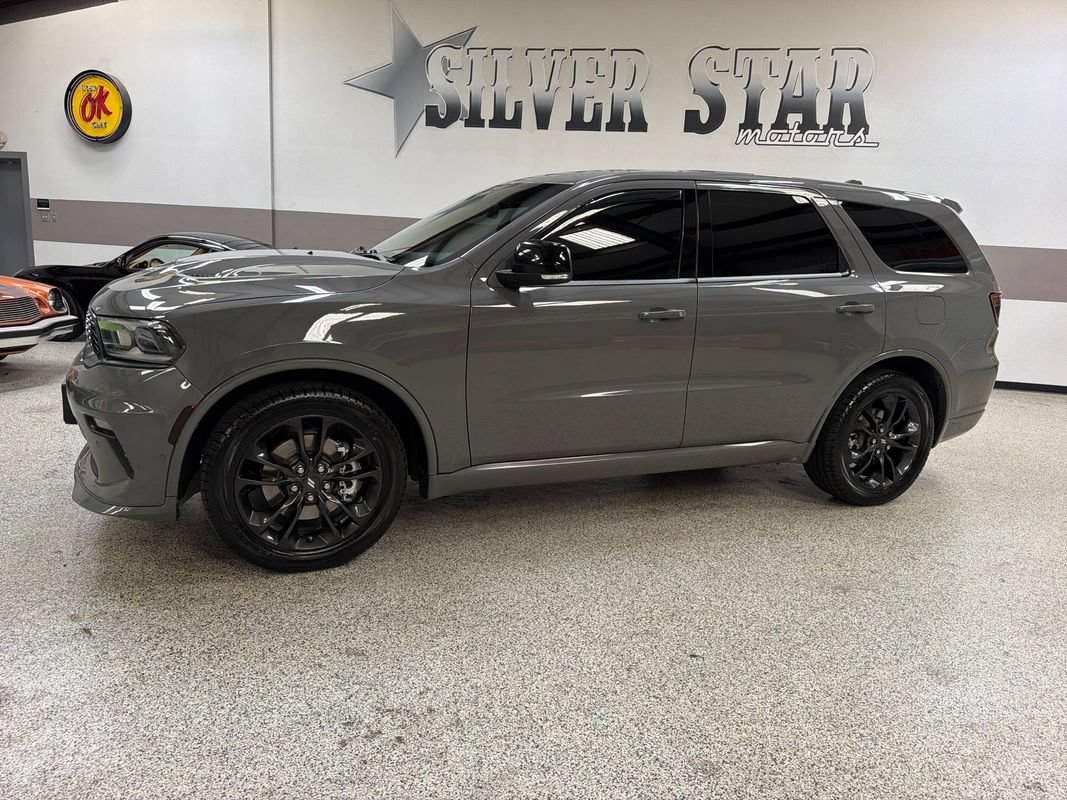 Used 2021 Dodge Durango R/T w/ Blacktop Package RWD image 2