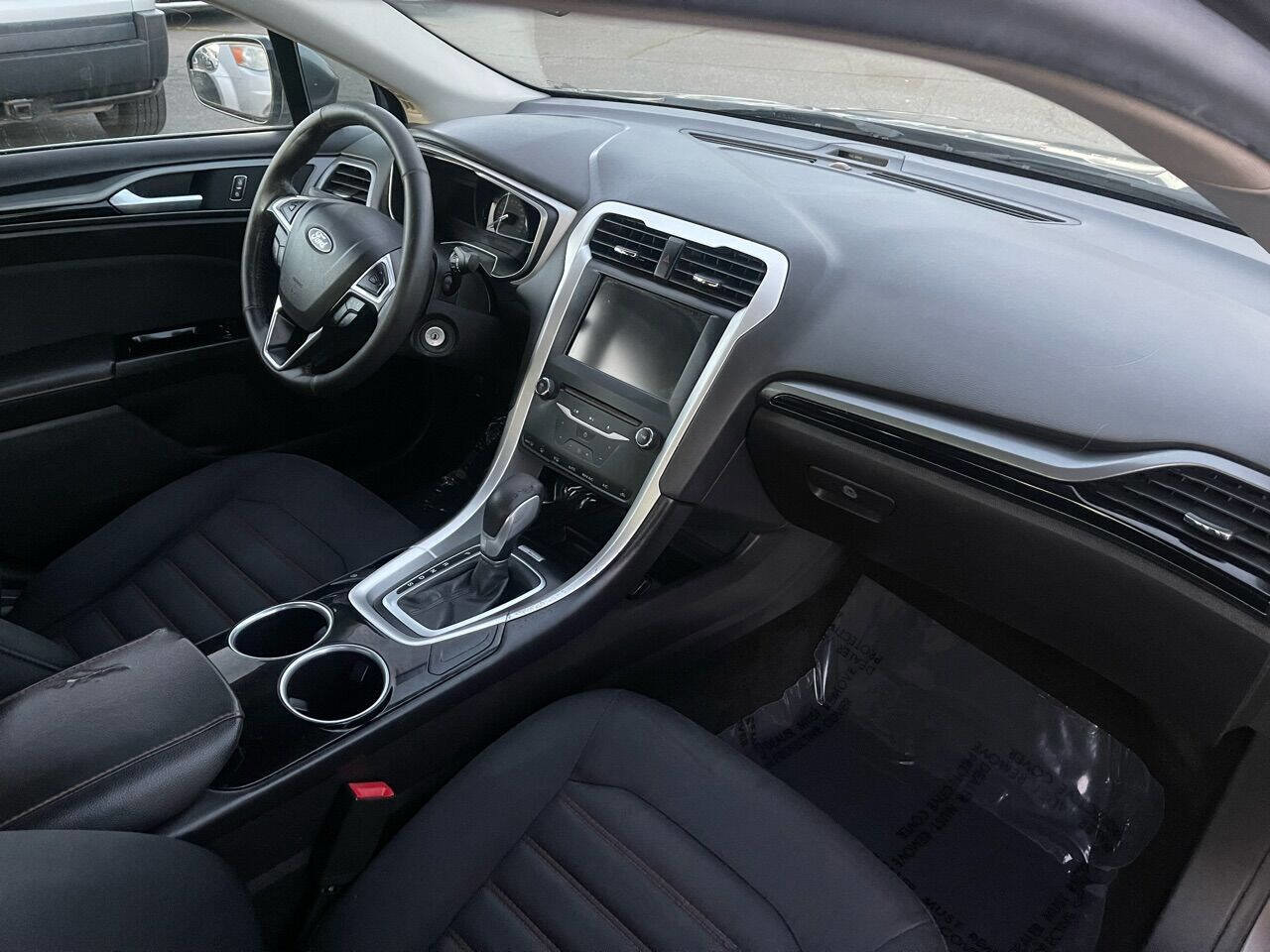 Used 2014 Ford Fusion SE image 14