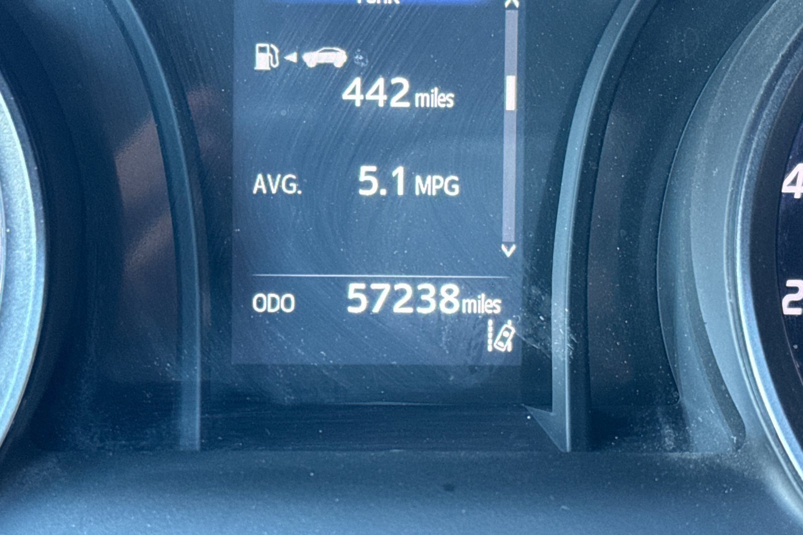 Certified 2023 Toyota Camry SE image 3