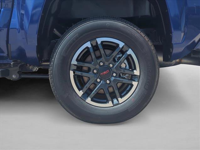 Certified 2025 Toyota Tacoma TRD Sport AWD/4WD image 9