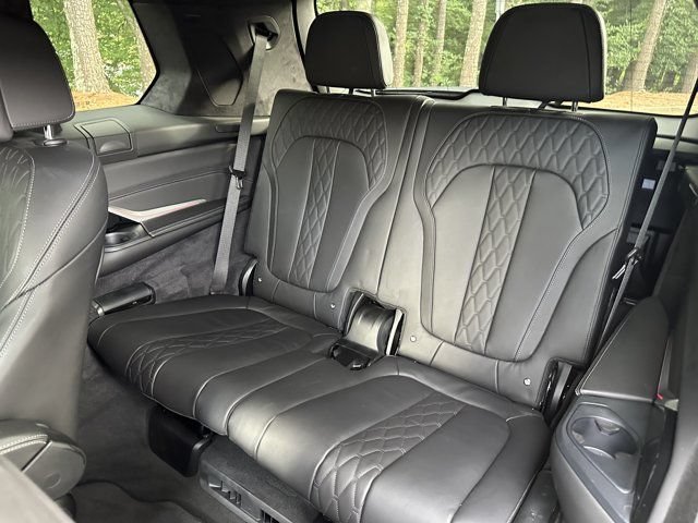 Used 2024 BMW ALPINA XB7 AWD/4WD image 27
