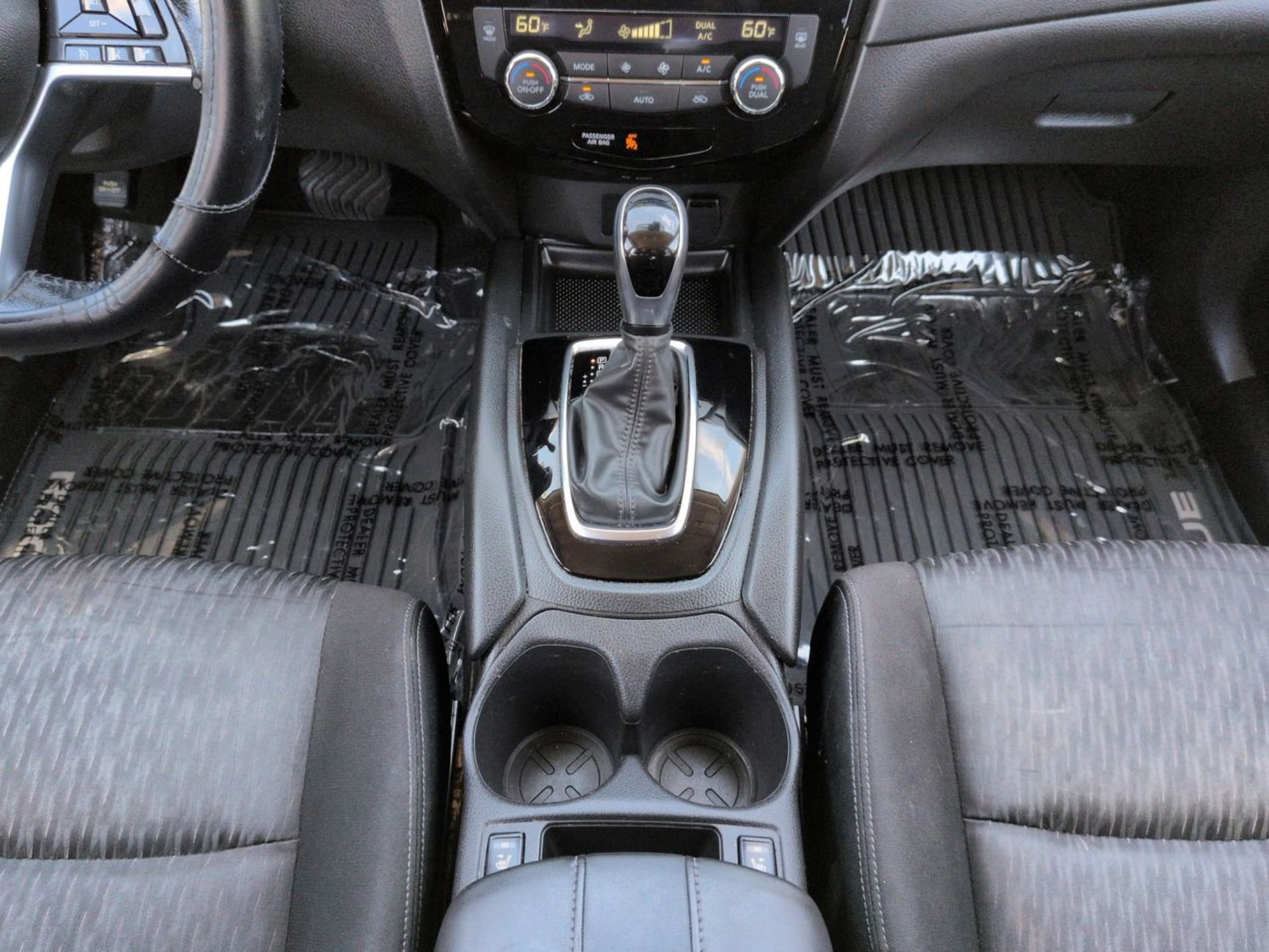 Used 2020 Nissan Rogue SV FWD image 23