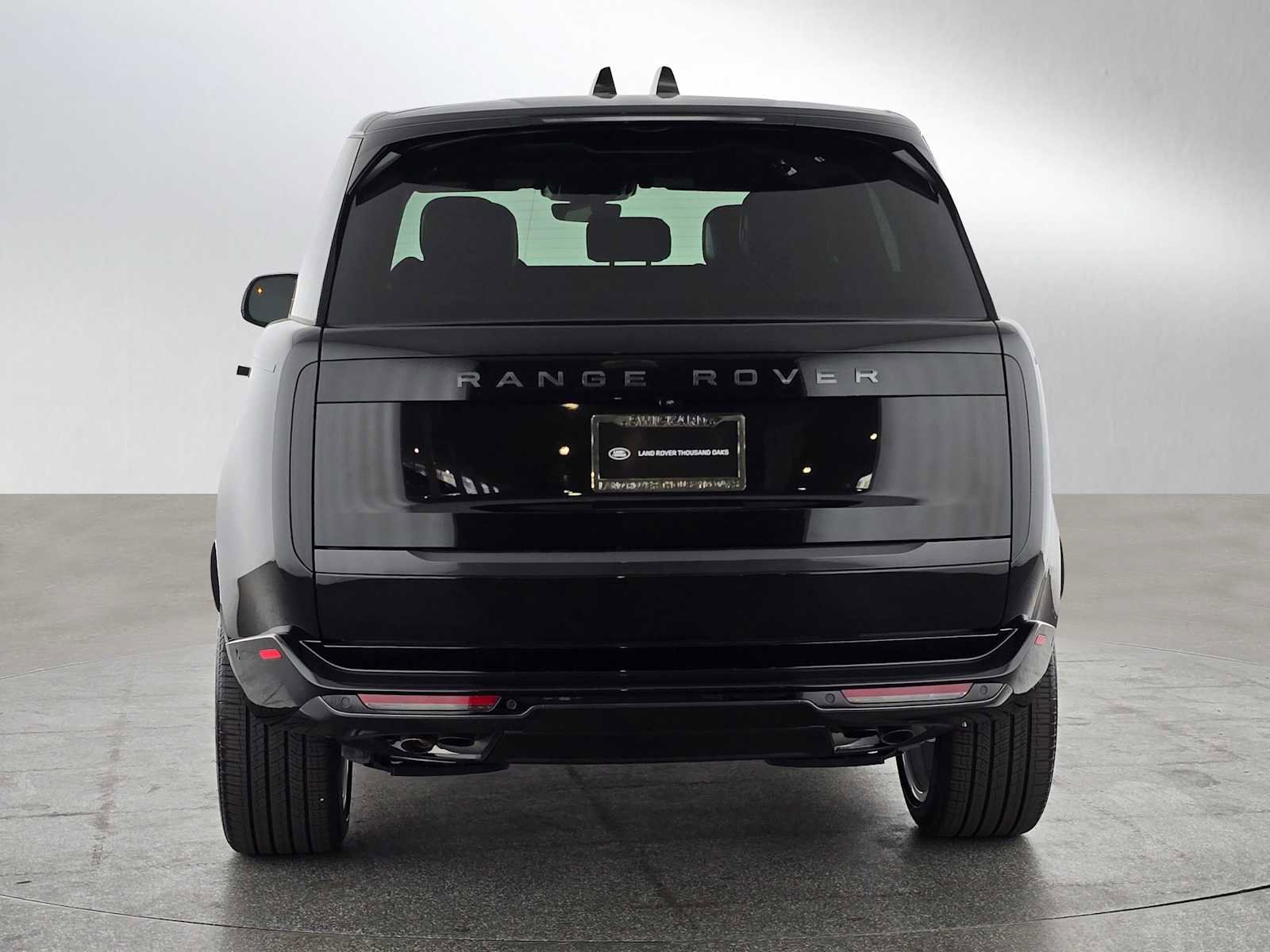 New 2025 Land Rover Range Rover SE AWD/4WD image 4