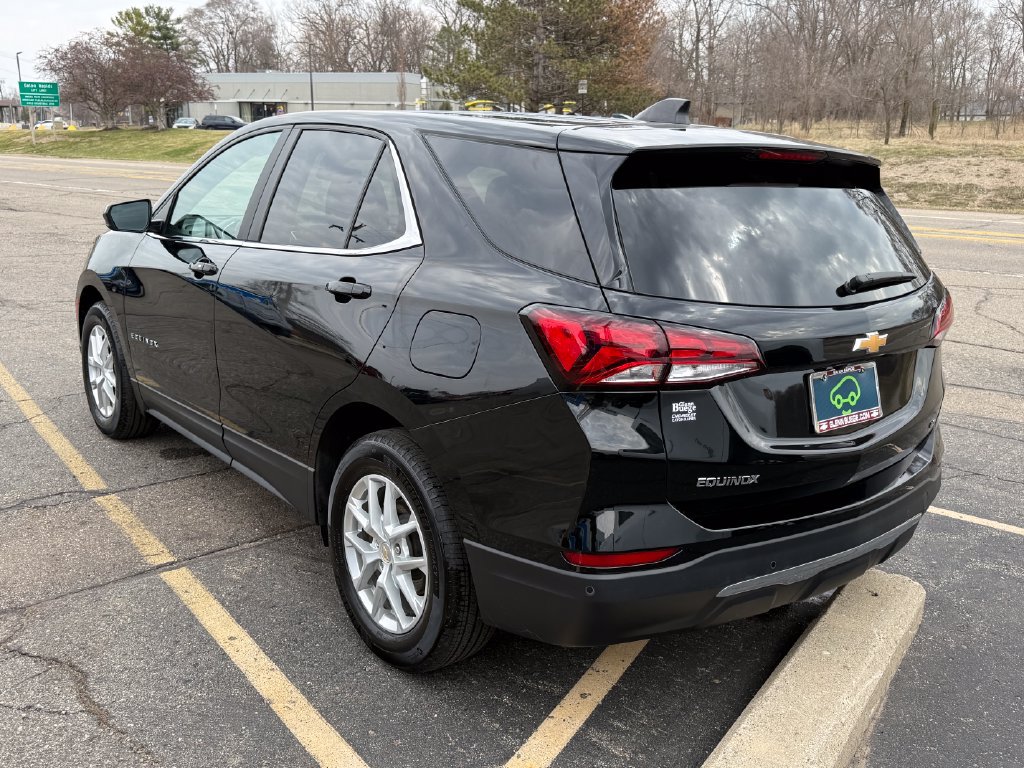 Certified 2024 Chevrolet Equinox LT w/ LPO, Floor Liner Package FWD image 3