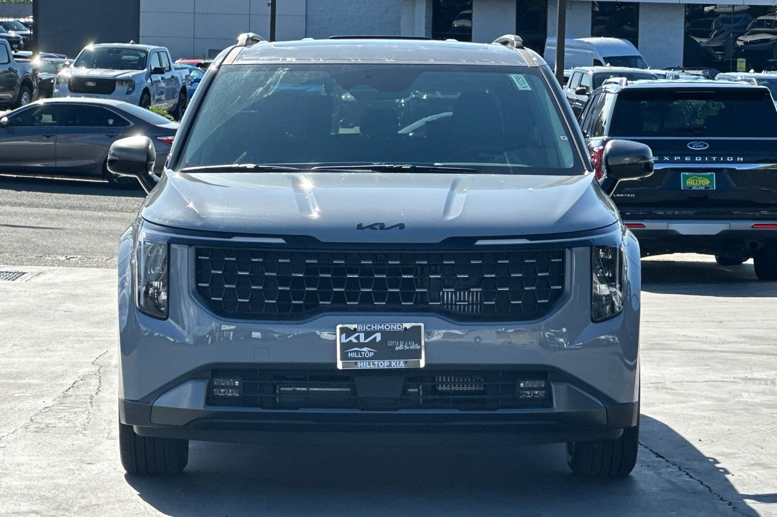 New 2026 Kia Carnival SX image 9