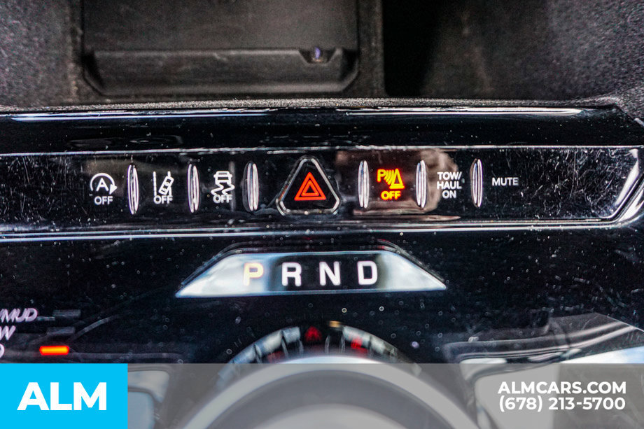 Used 2023 Jeep Wagoneer L Series II AWD/4WD image 45
