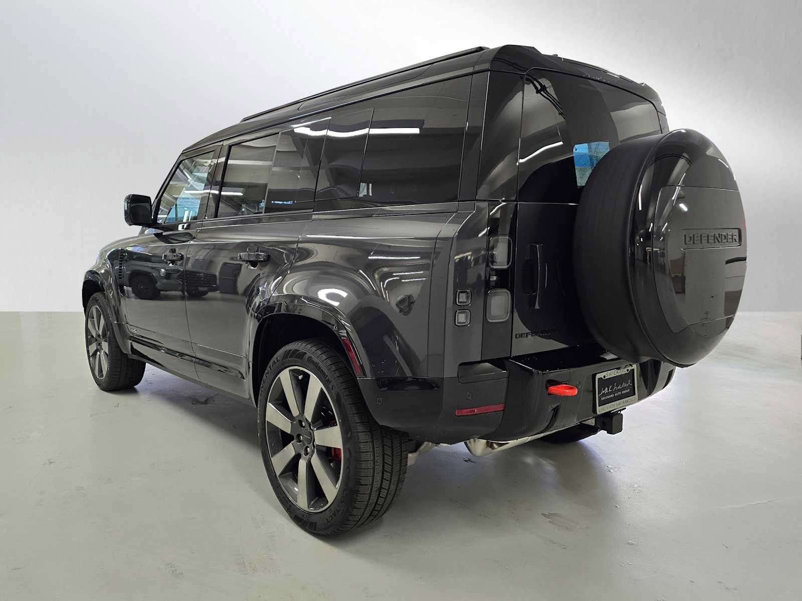New 2026 Land Rover Defender 110 X AWD/4WD image 3