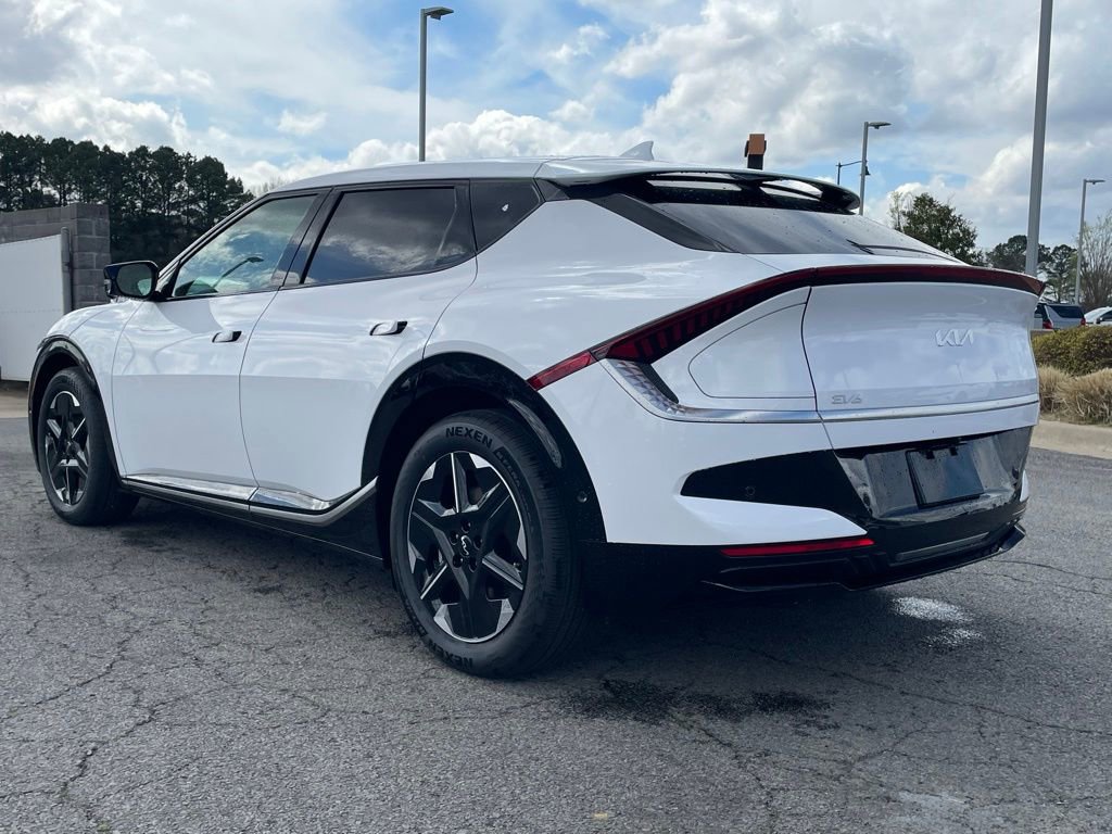 New 2025 Kia EV6 Wind image 5