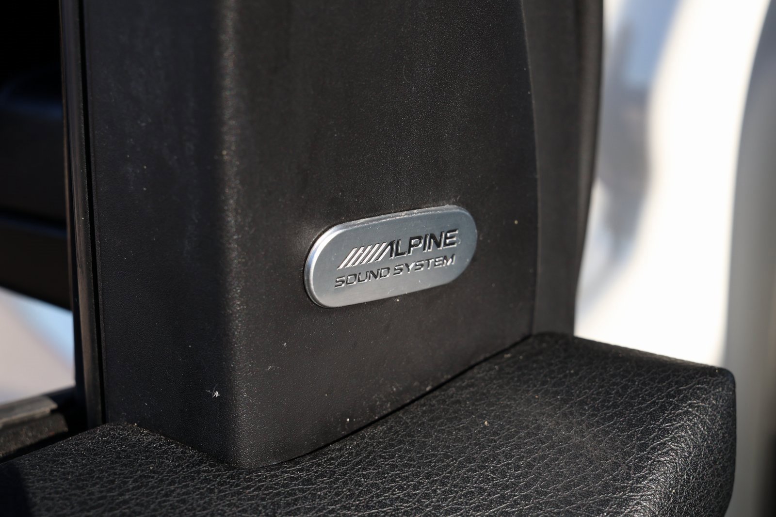 Used 2015 Dodge Journey R/T w/ Flexible Seating Group image 5