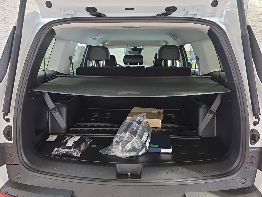 New 2026 Hyundai Santa Fe SEL FWD image 11