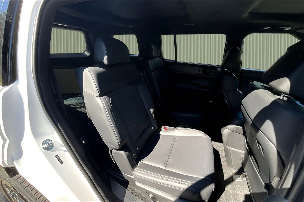 New 2026 Hyundai Santa Fe Calligraphy image 11