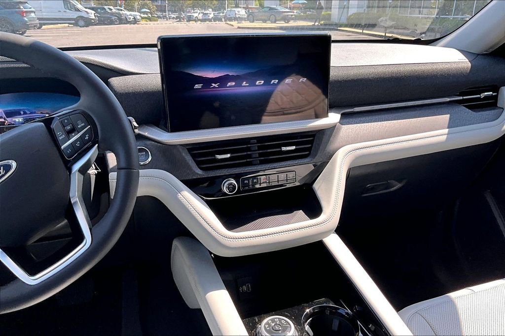 New 2026 Ford Explorer Platinum AWD/4WD image 7
