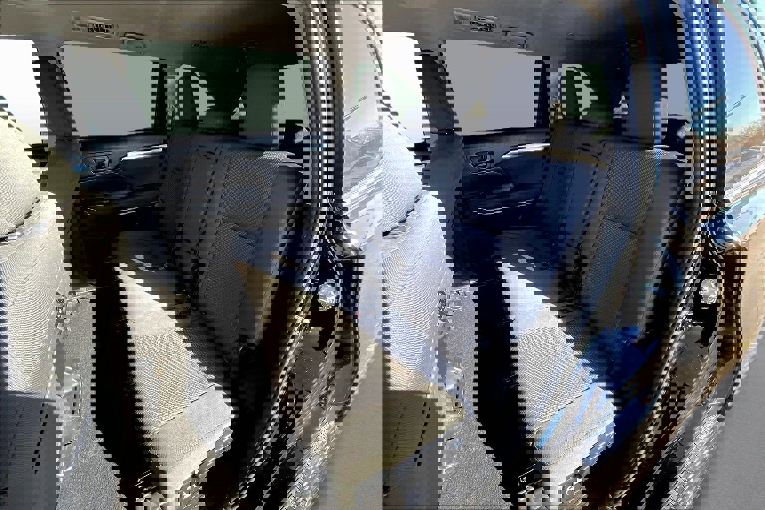 Used 2019 Toyota Highlander LE image 24