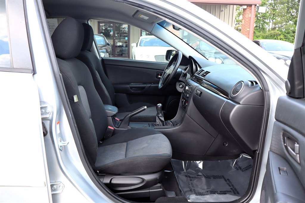 Used 2007 MAZDA MAZDA3 i Touring FWD image 17