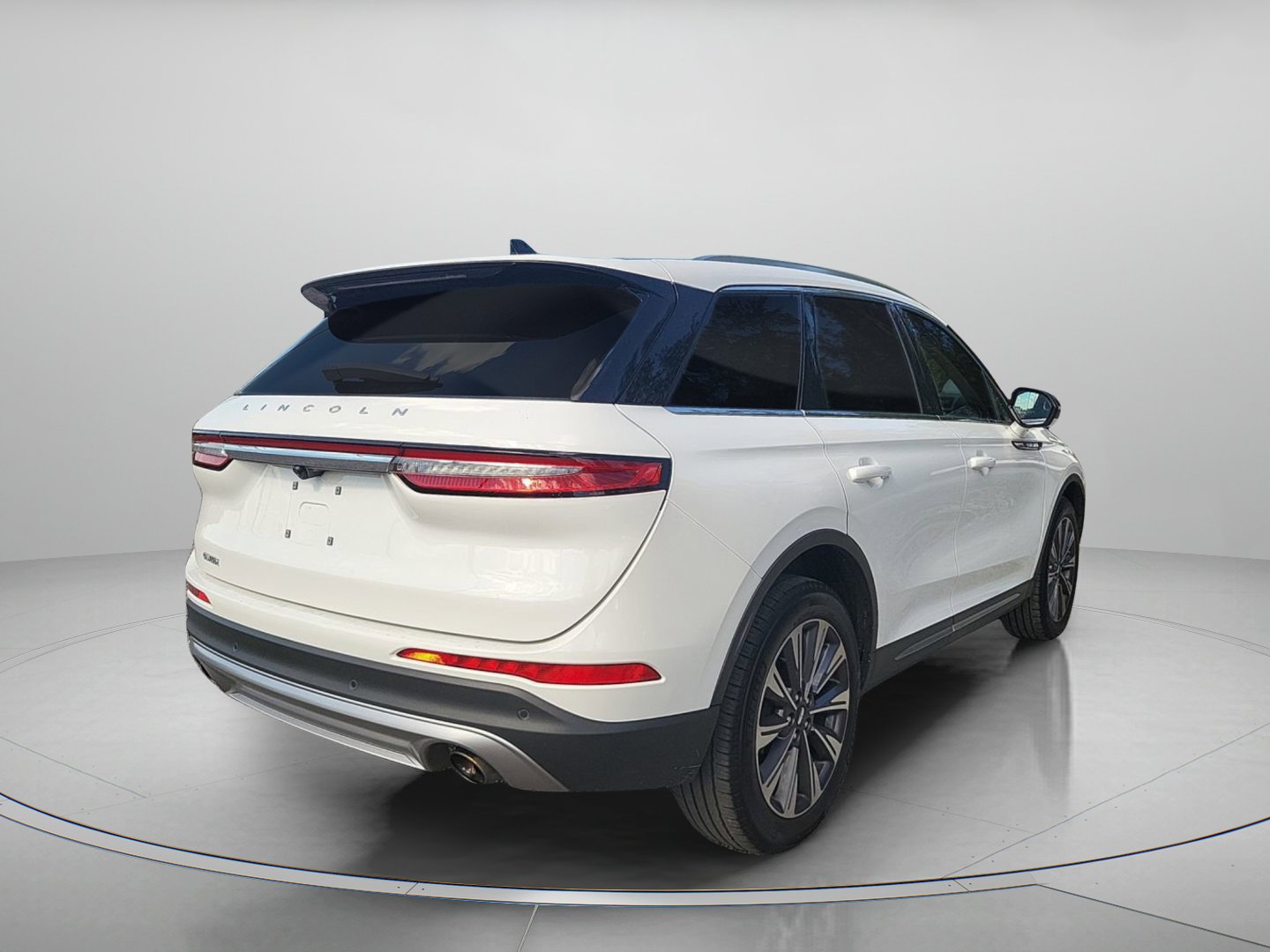 Used 2020 Lincoln Corsair Reserve w/ Elements Package image 3