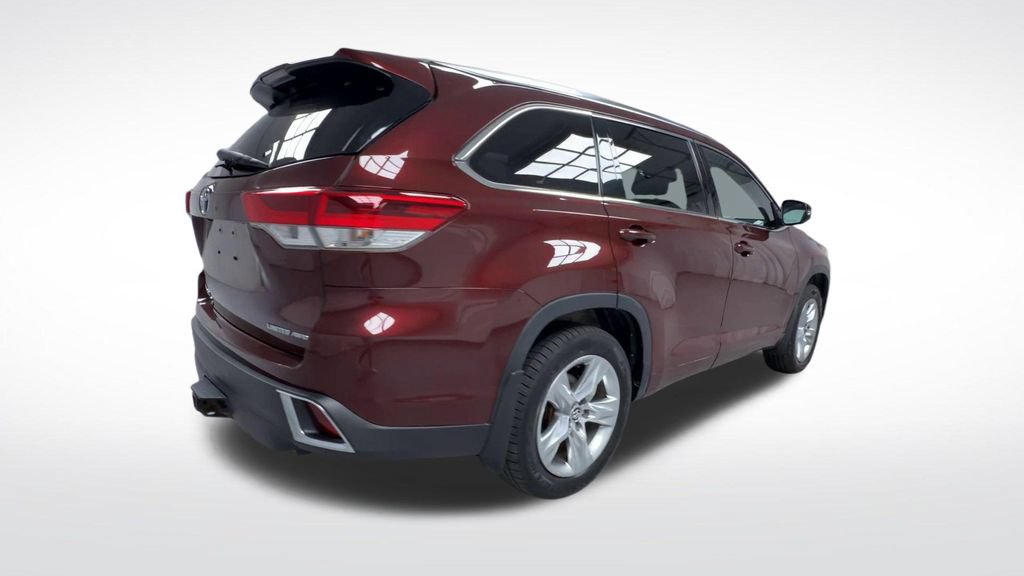 Used 2017 Toyota Highlander Limited AWD/4WD image 10