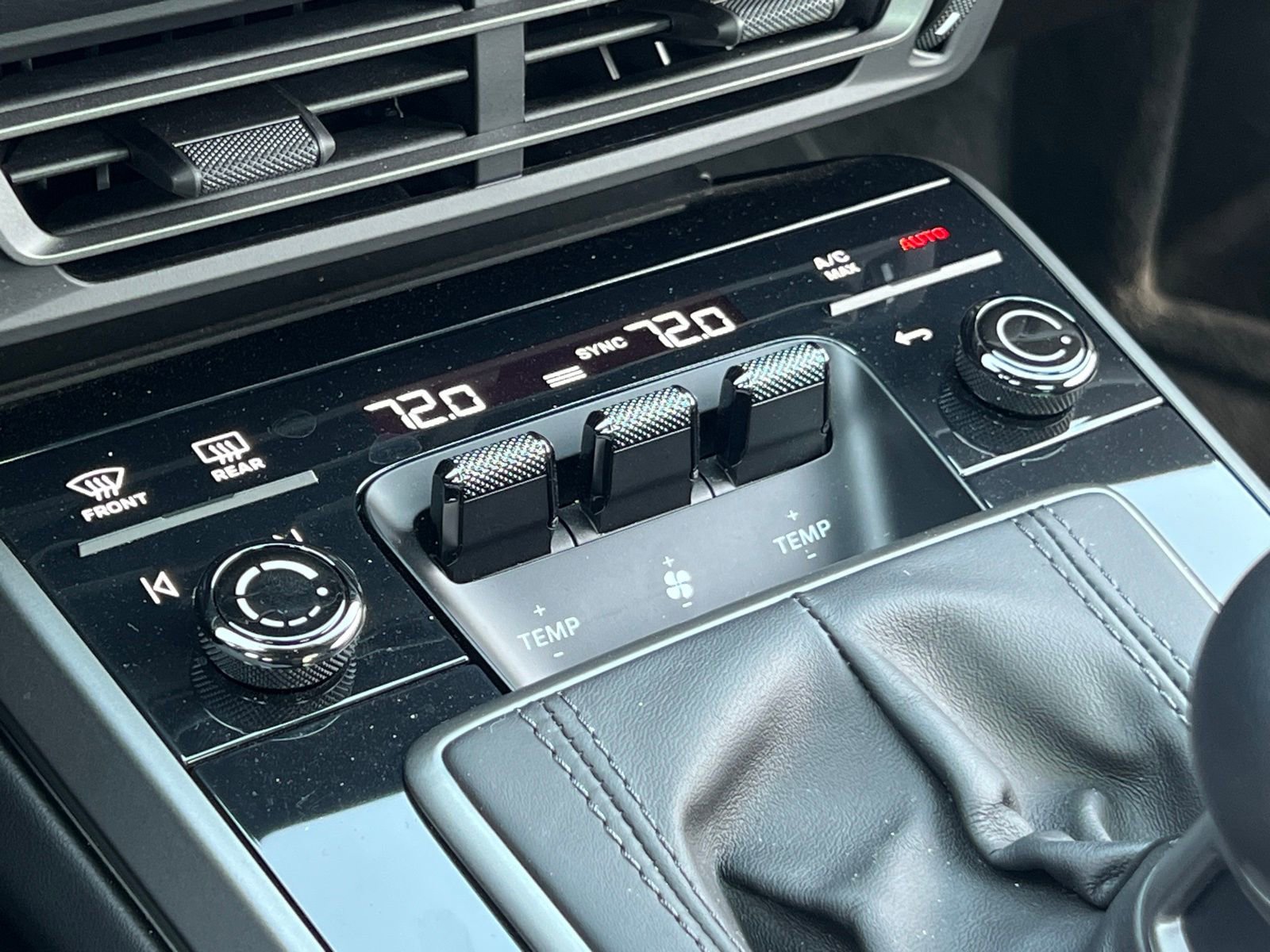 Certified 2021 Porsche 911 Targa 4S image 25