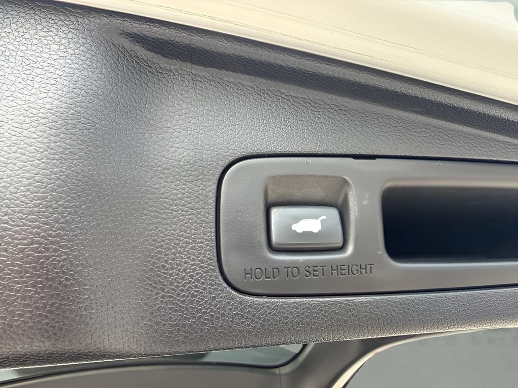 Used 2020 Honda CR-V Touring image 20