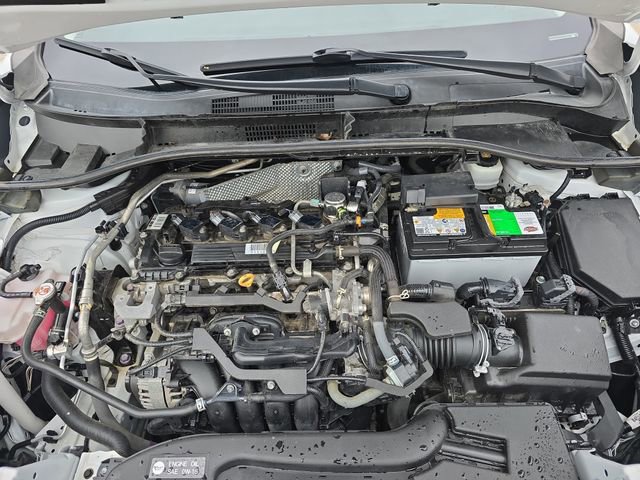 Used 2022 Toyota Corolla Cross XLE image 29