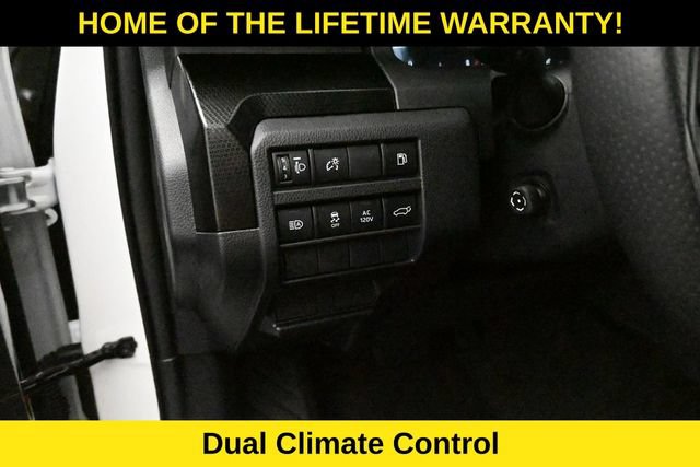 Used 2025 Toyota 4Runner Limited AWD/4WD image 16