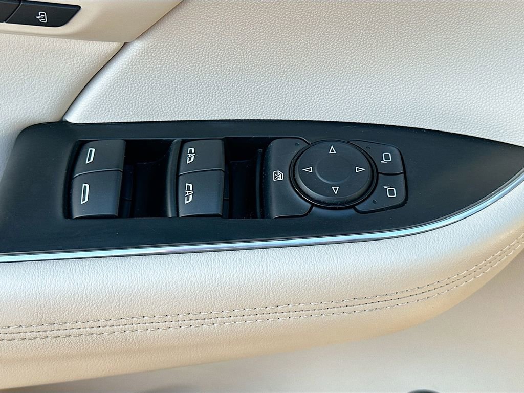 Used 2023 Buick Envision Essence image 17
