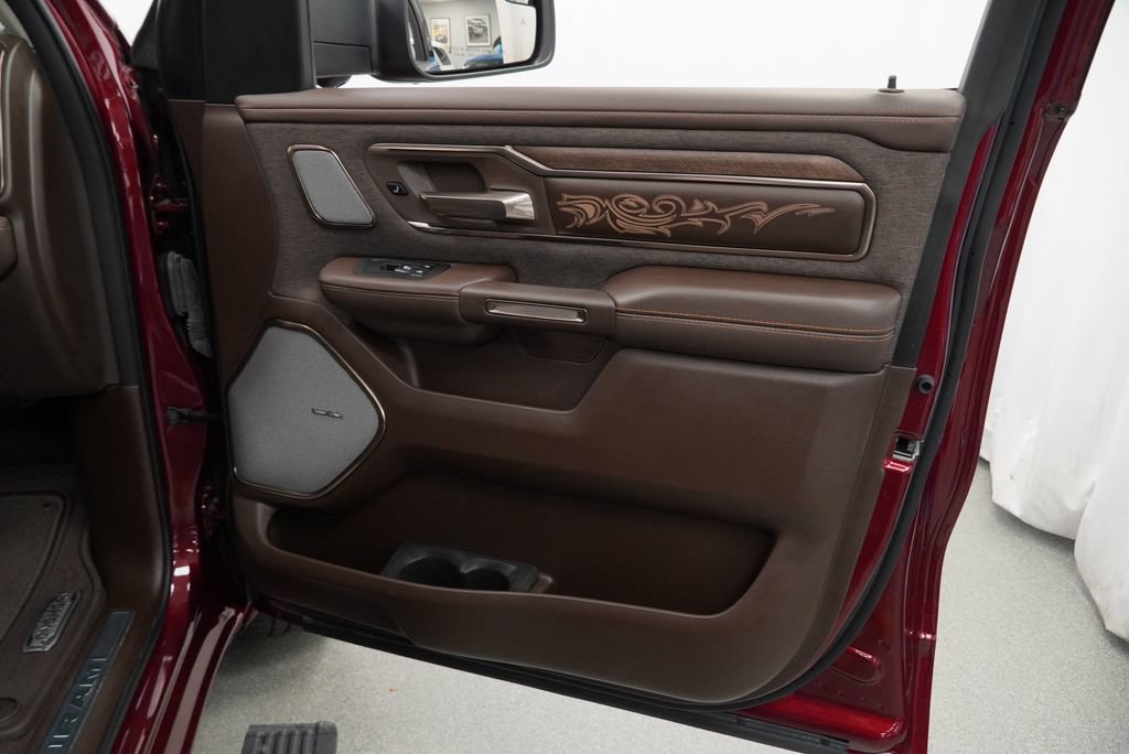 Used 2025 RAM 1500 Limited AWD/4WD image 43