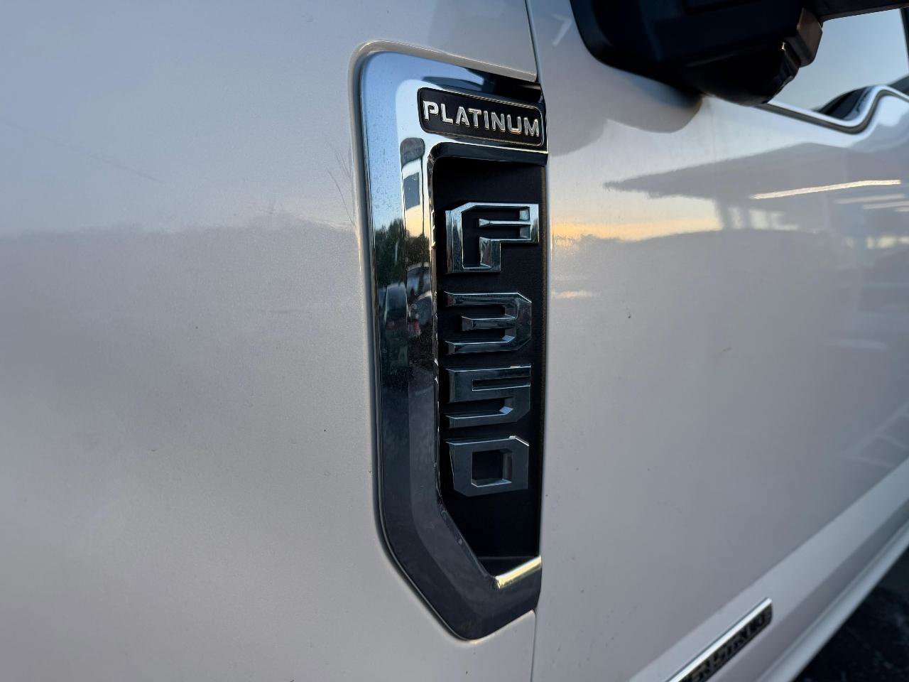Used 2018 Ford F350 Platinum w/ Platinum Ultimate Package image 11