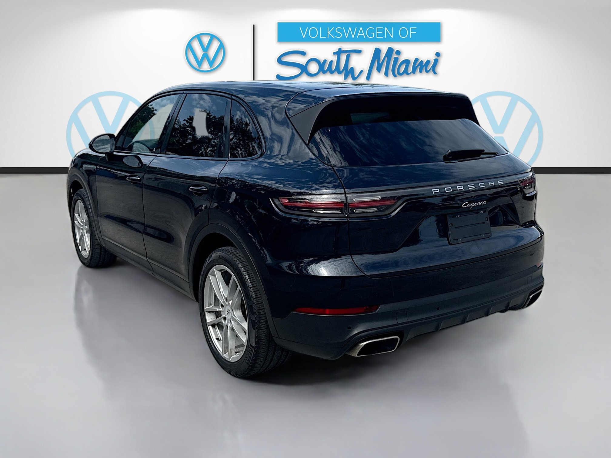 Used 2019 Porsche Cayenne AWD/4WD image 5