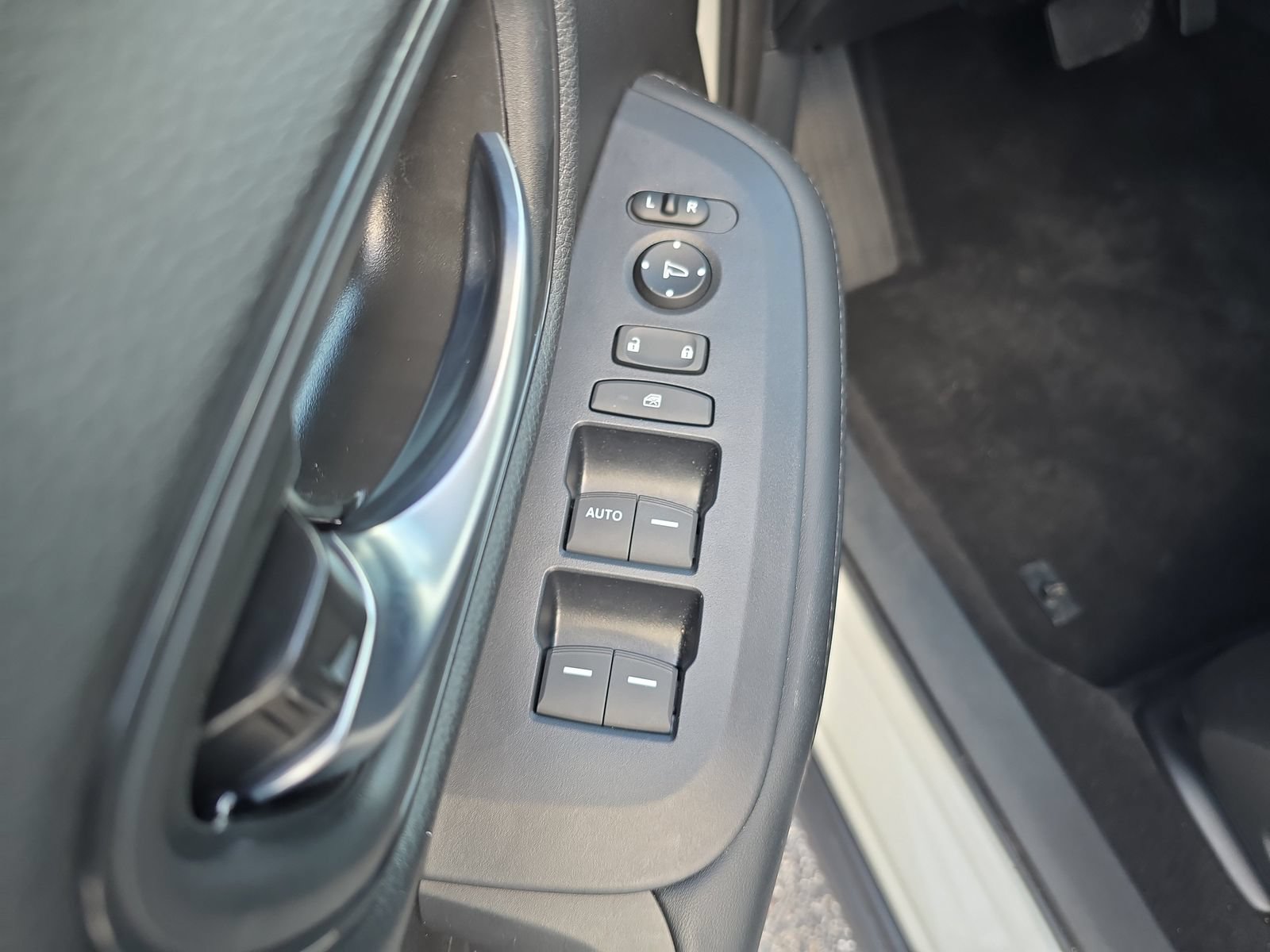 Certified 2026 Honda HR-V LX image 14
