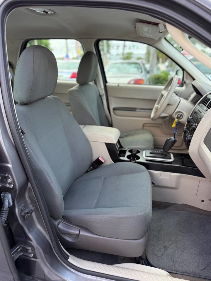 Used 2012 Ford Escape XLS image 25