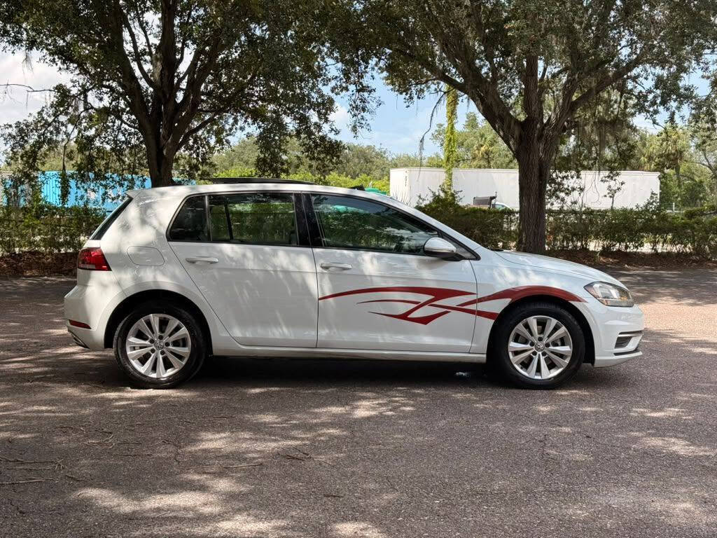 Used 2020 Volkswagen Golf 4-Door FWD image 4