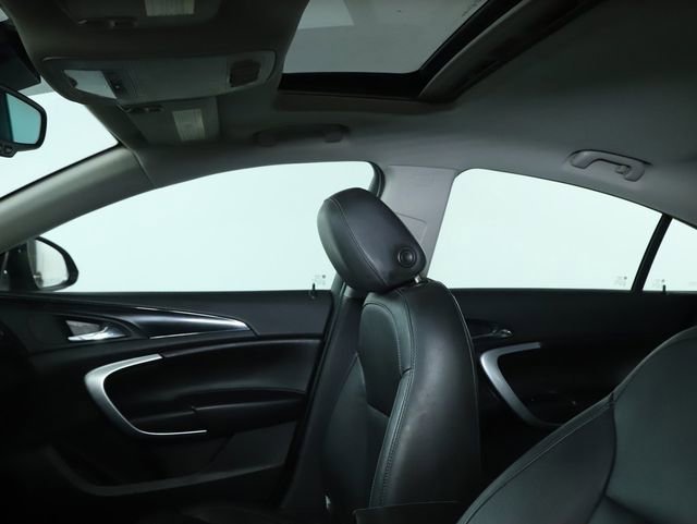 Used 2012 Buick Regal Leather image 29
