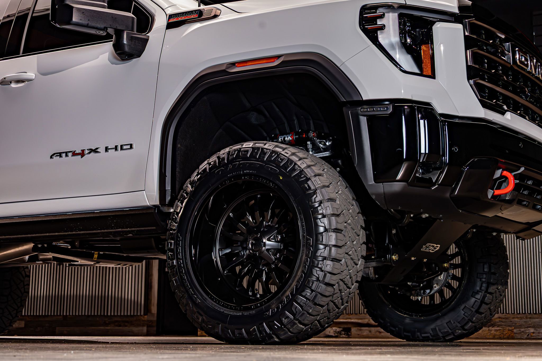 Used 2025 GMC Sierra 2500 AT4X image 16