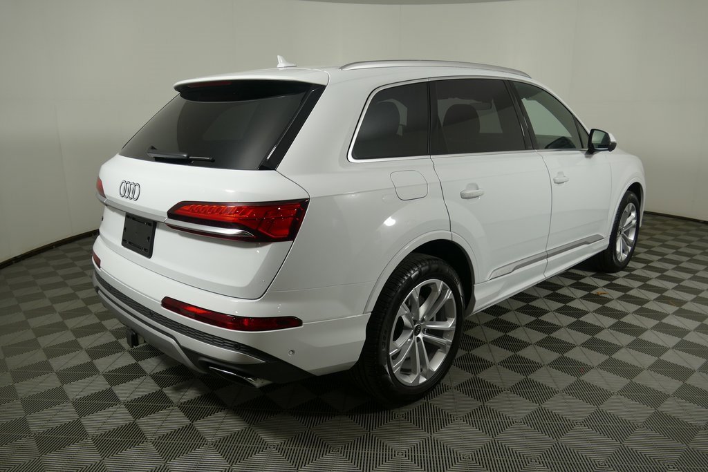 Used 2025 Audi Q7 3.0T Premium Plus image 3