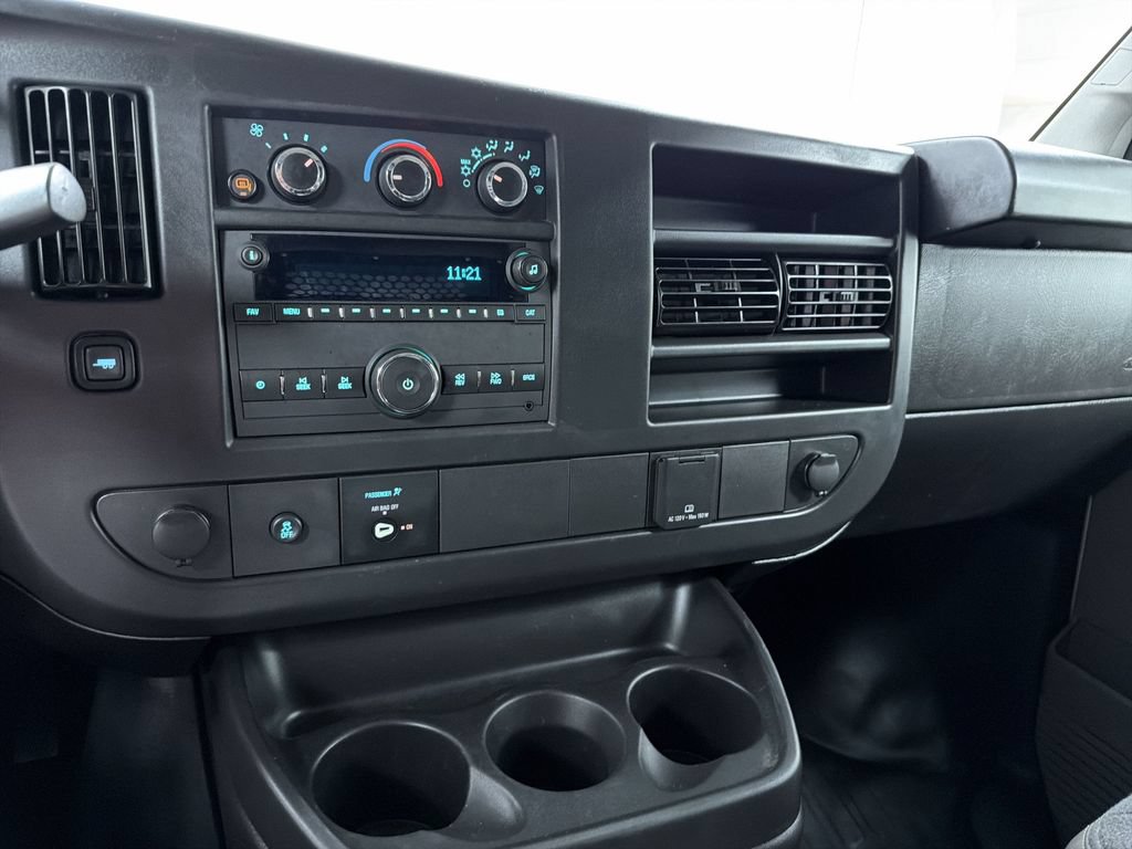 Used 2025 GMC Savana 2500 w/ Driver Convenience Package RWD image 22