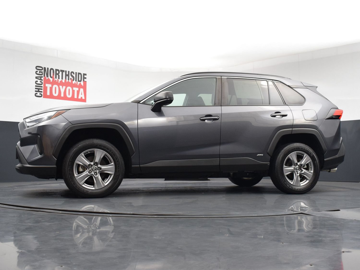 Used 2024 Toyota RAV4 LE AWD/4WD image 24