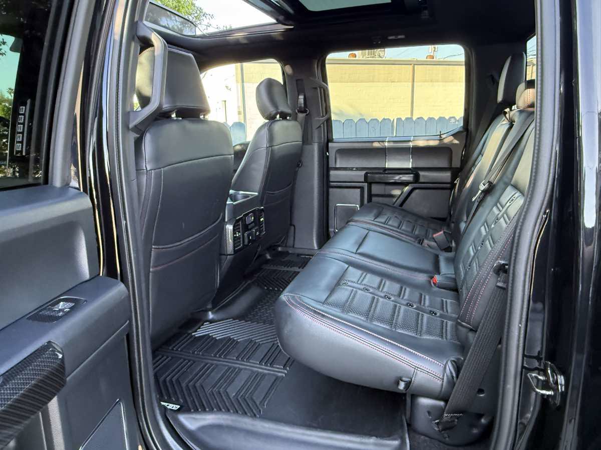 Used 2019 Ford F150 Lariat w/ Equipment Group 502A Luxury image 6