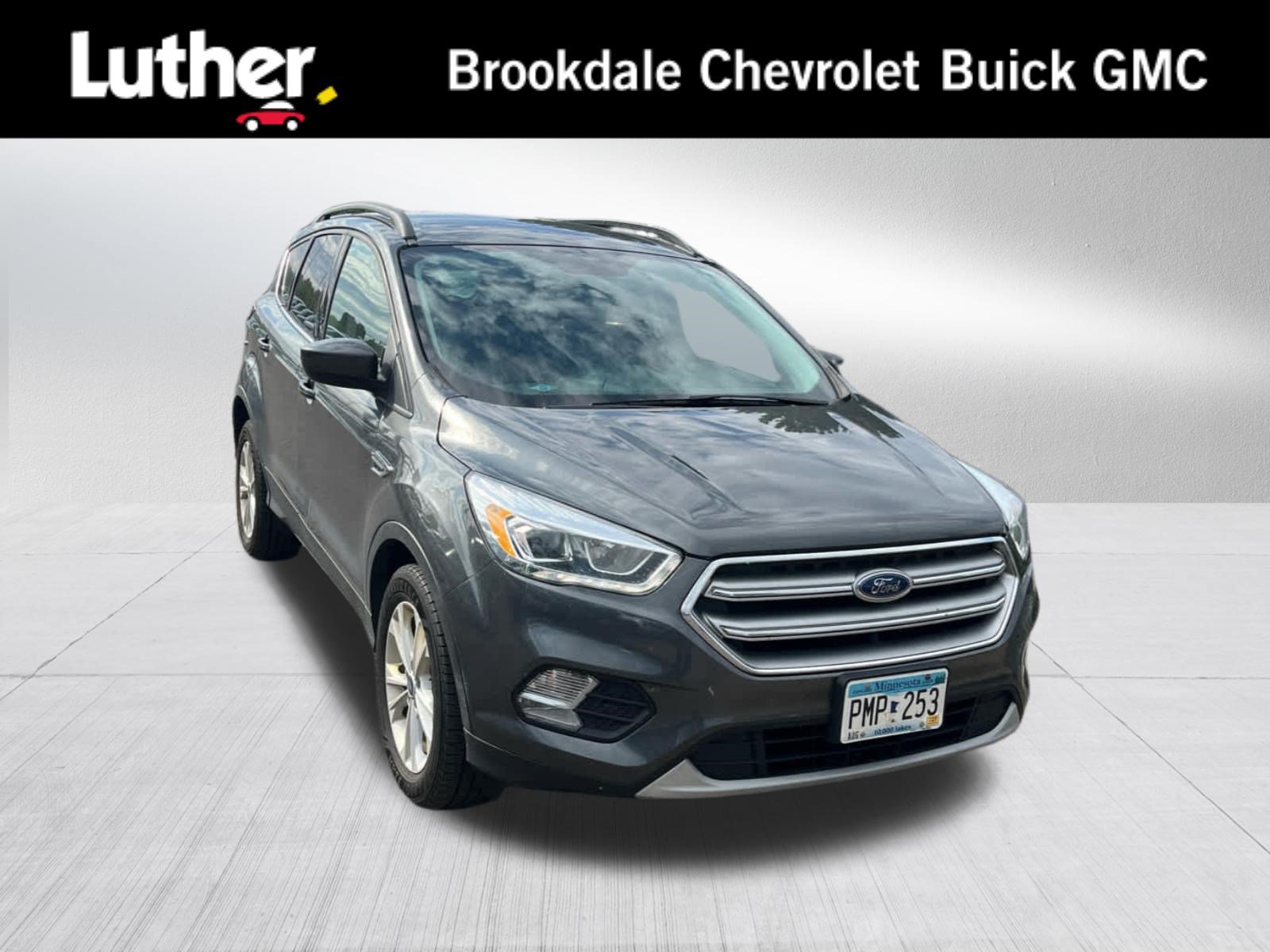 Used 2017 Ford Escape SE w/ Equipment Group 201A FWD image 1